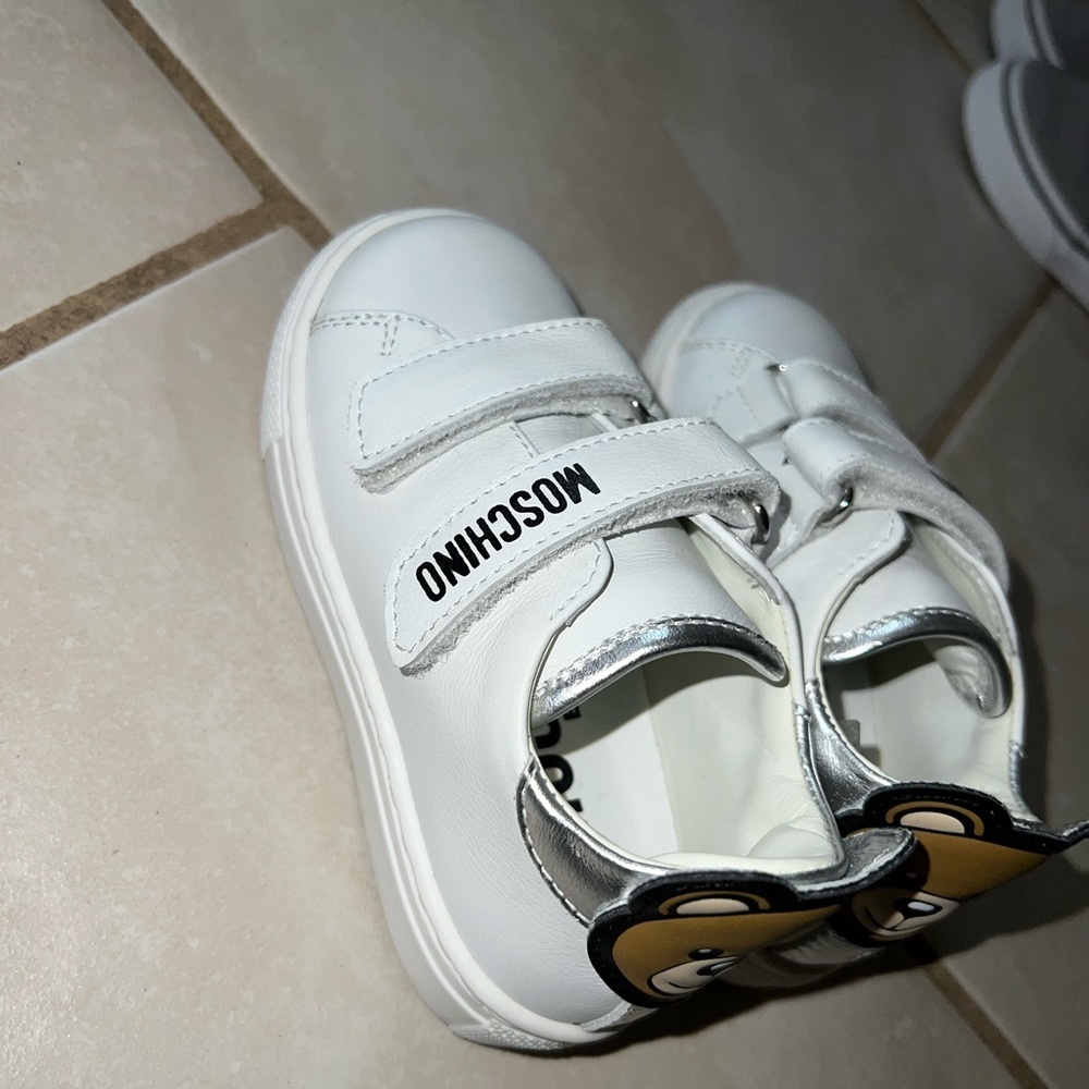 Worn once Baby Designer! Size 22 toddler